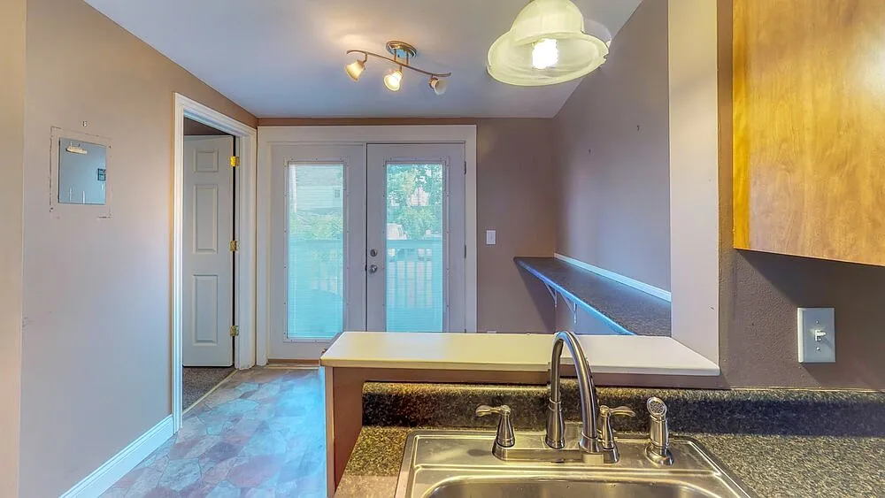 2 bed, 1.0 bath, 700 sqft, $1,230 — Photo 4