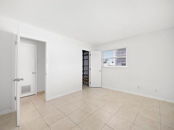 4th image of 2131 N Ocean Blvd APT 17