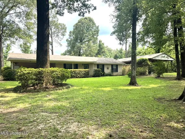 25 Cloverdale Rd, Natchez, MS 39120