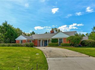 1601 Randel Rd, Nichols Hills, OK 73116