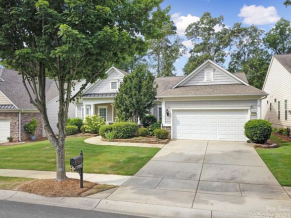 3rd image of 11280 Baltusrol Dr