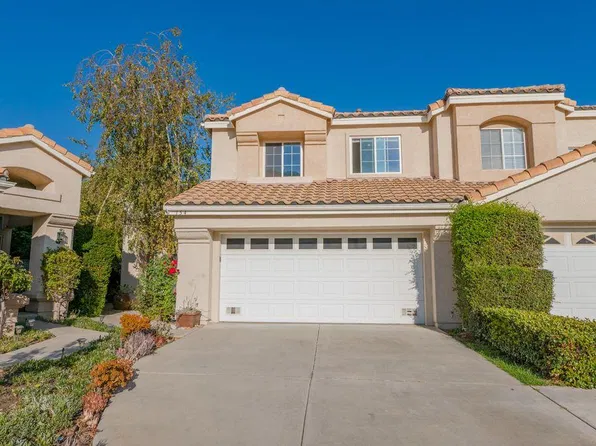 154 Symphony Ln, Oak Park, CA 91377