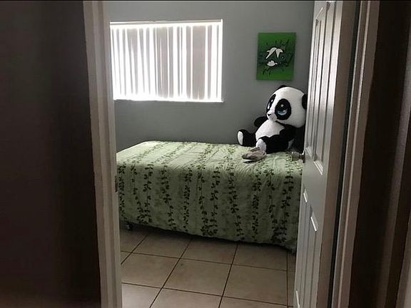 5th image of 38836 Foxholm Dr