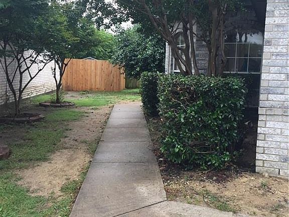2nd image of 2202 Brookview Dr