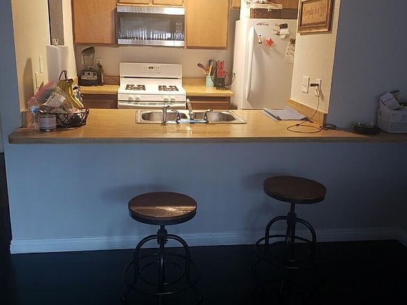 3rd image of 2136 S Mountain Ave