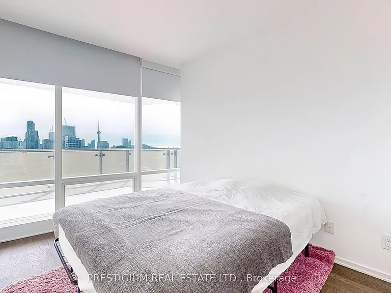 1 Bloor St E #4204 — Photo 20