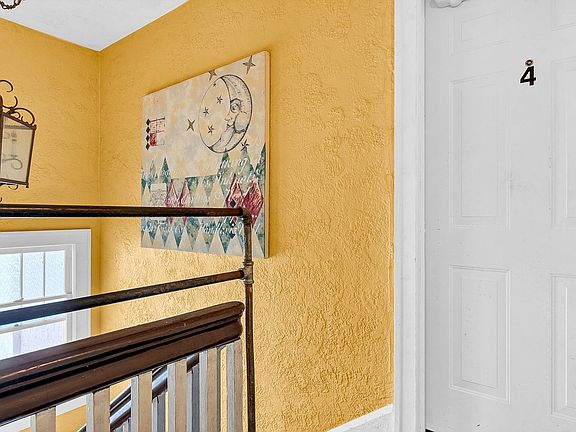 4th image of 2449 Burlington Ave N APT 4