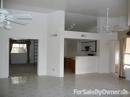 3rd image of 10315 S Santa Fe Ln