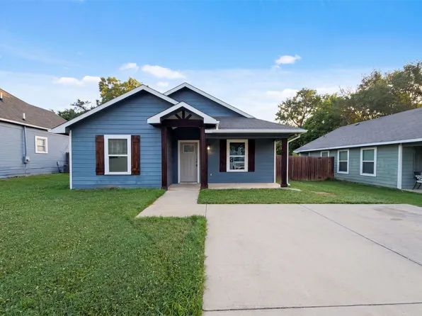 709 W Hull St, Denison, TX 75020