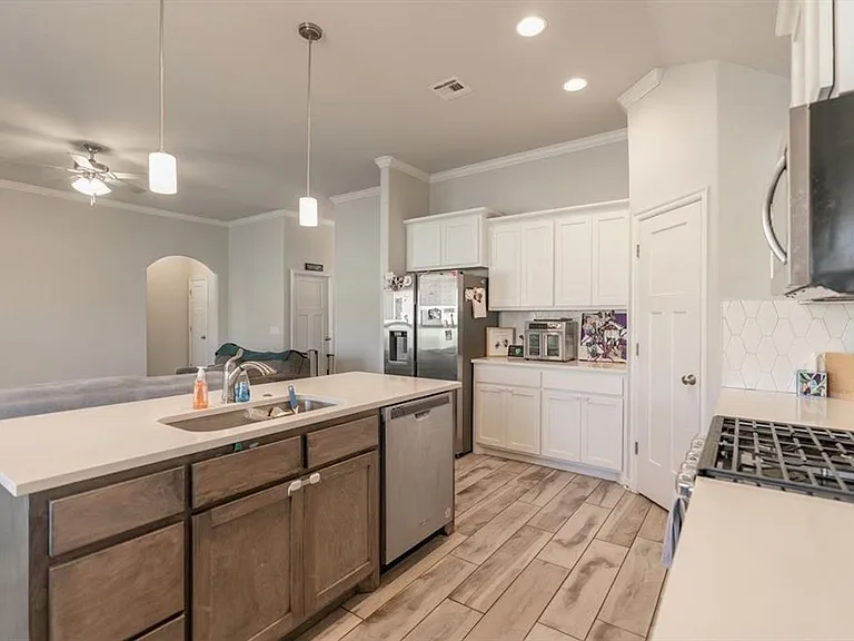 13809 Village Cv — Photo 10