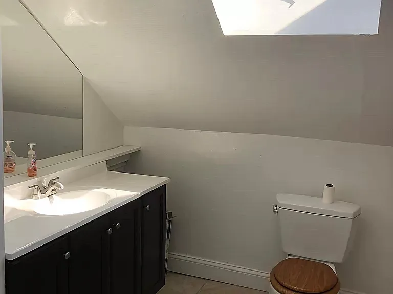 635 Fall River Ave #2C — Photo 3