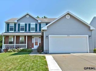 2723 Coffey Ave, Bellevue, NE 68123