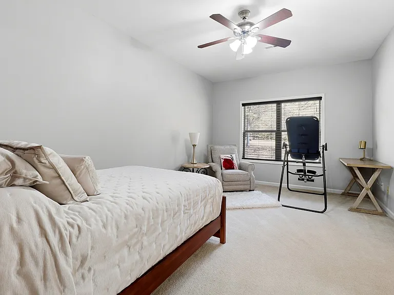 34 Brittany Way — Photo 46