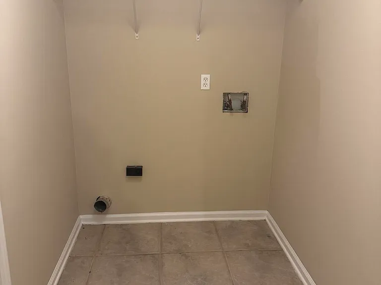 1260 Ribbon Rd — Photo 4