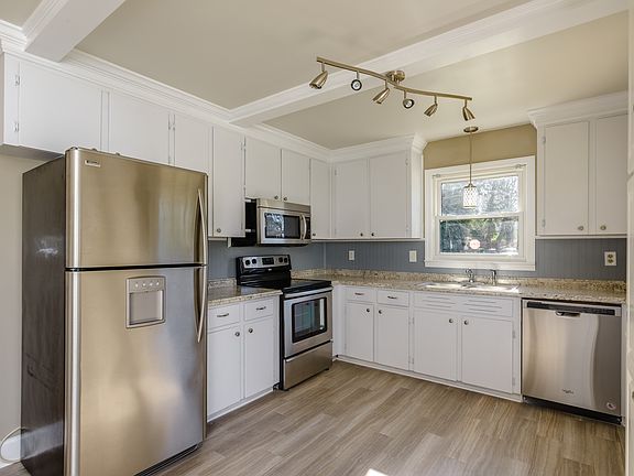 stainless steel appliances 