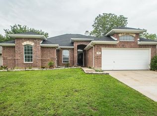 2711 Zachary Dr, Corinth, TX 76210