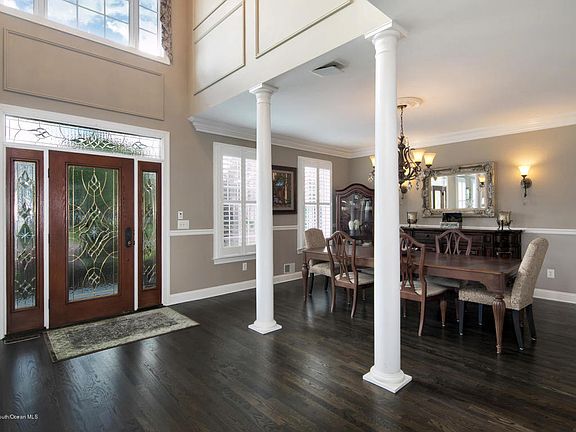 4th image of 1215 Candlewood Ln