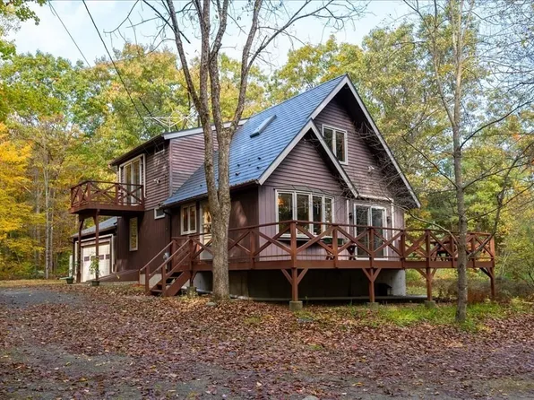 2172 Greenwich Rd, Hardwick, MA 01082