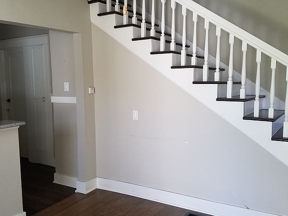 4th image of 239 Ximeno Ave APT B