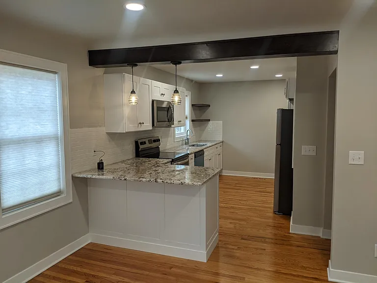 3001 S 43rd St — Photo 7