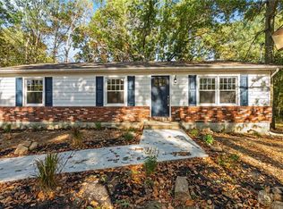 190 Staghead Dr, Pascoag, RI 02859