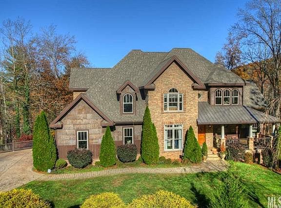 2nd image of 1800 Cedar Dr