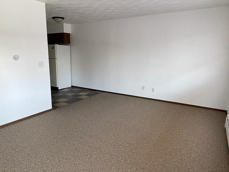 444 N Broad St — Photo 2
