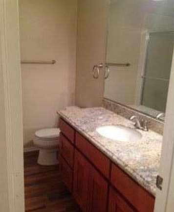 3rd image of 3224 E Radcliffe Ave