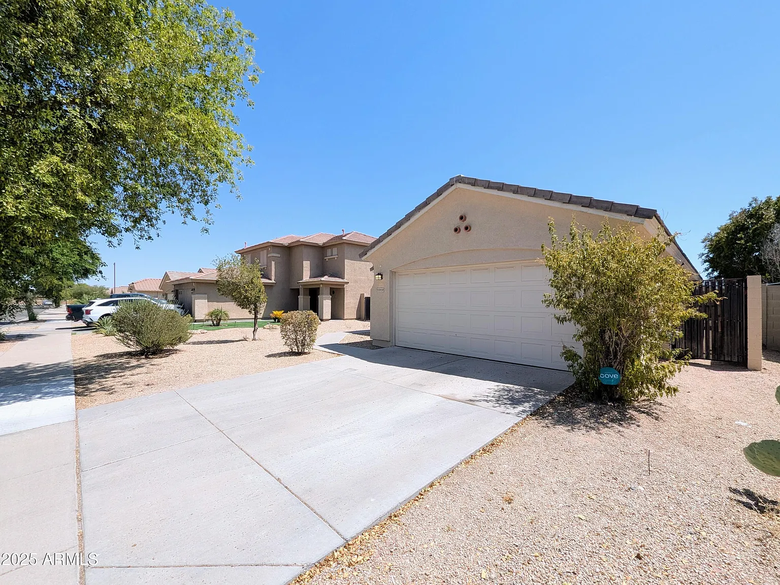4 bed, 2.0 bath, 1615 sqft, $2,098 — Photo 3