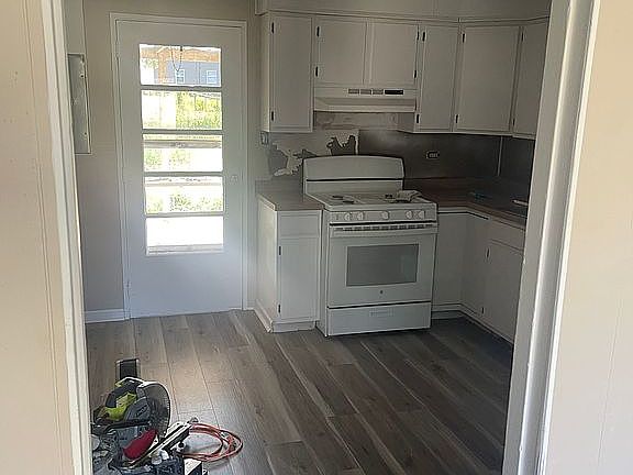 2nd image of 1703 Center Granview Dr