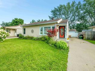 23800 Deziel St, Saint Clair Shores, MI 48082