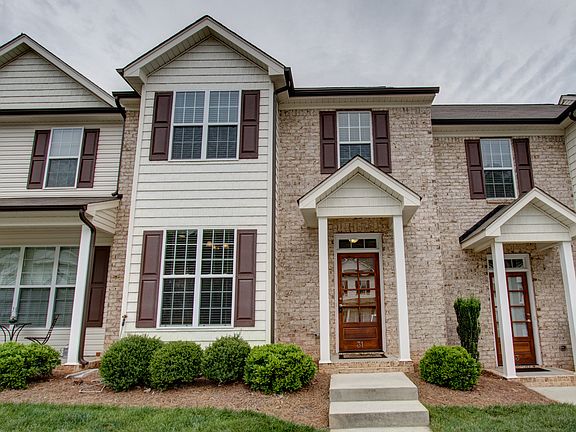 3rd image of 31 Nandina Dr