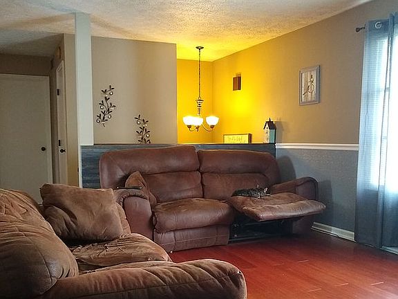 5th image of 3885 S Eastmont Ave