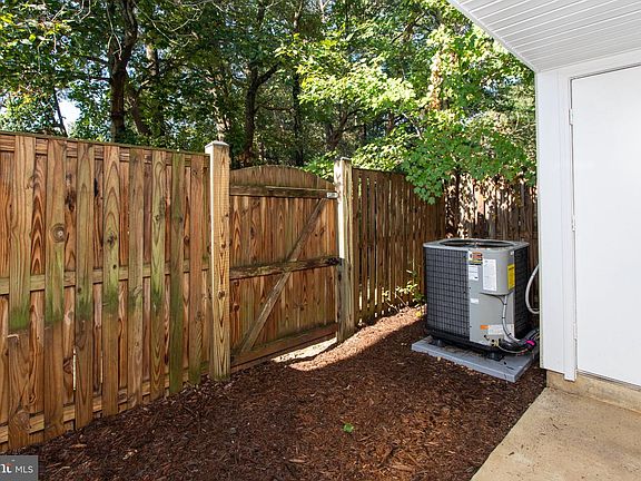 4th image of 3143 Heathcote Rd
