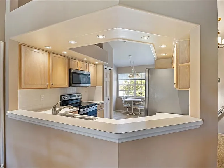 13611 Worthington Way #1310 — Photo 10