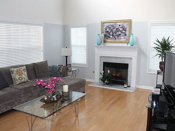 3rd image of 1123 Baltic Ct