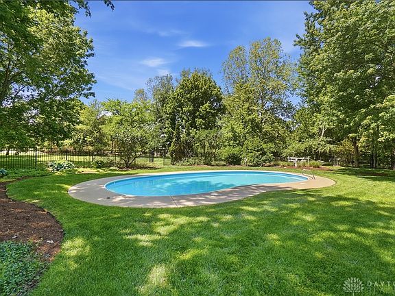 4th image of 8452 Primrose Way