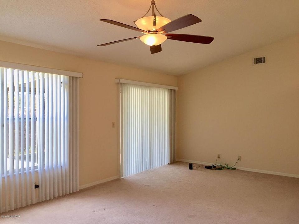 1st image of 570 Buttonwood Dr