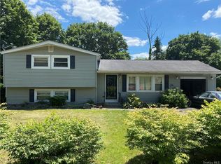 9 Cathy Dr, Newburgh, NY 12550