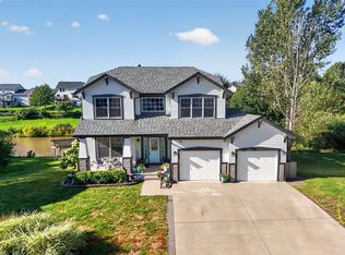 2705 Shoreview Cir, Des Moines, IA 50320