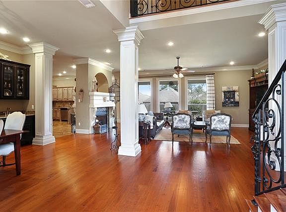 5th image of 429 Marina Oaks Dr