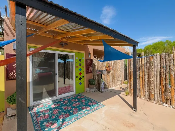 817 Laguayra Dr NE, Albuquerque, NM 87108