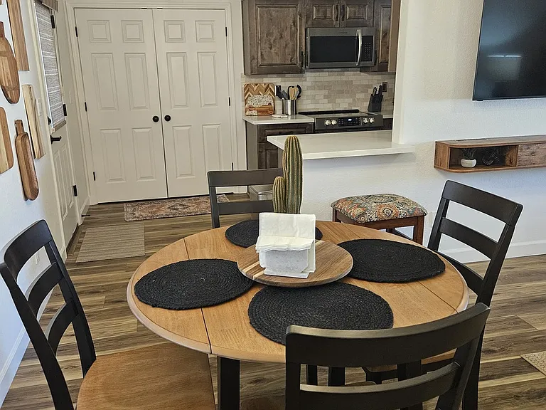 3420 Pioneer Dr — Photo 4
