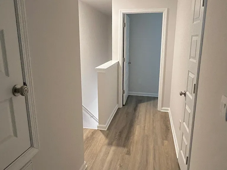 1736 Jakes Dr — Photo 10