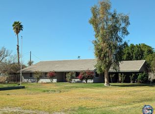 2201 Cross Rd, El Centro, CA 92243
