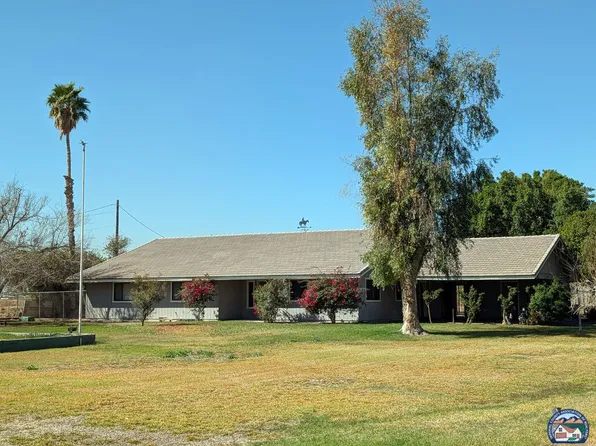 2201 Cross Rd, El Centro, CA 92243