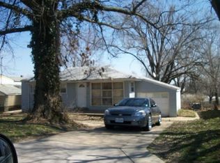 10012 Pepper Ln, Saint Louis, MO 63136