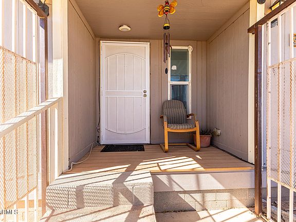 4th image of 35302 W STEINWAY Drive