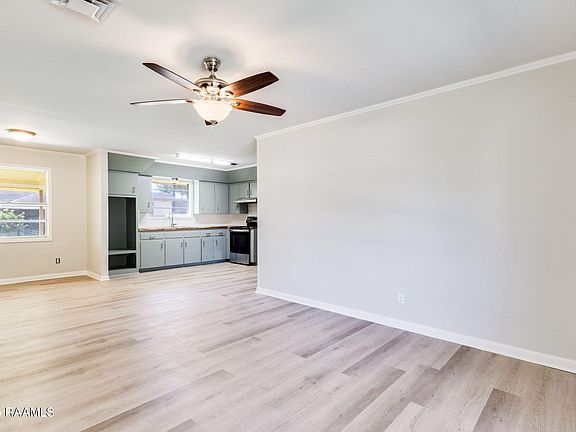 2nd image of 207 Leisure Ln