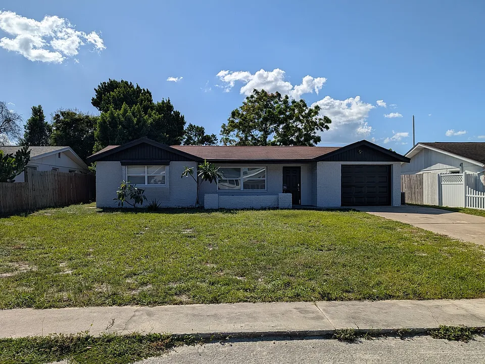 10909 Leeds Rd